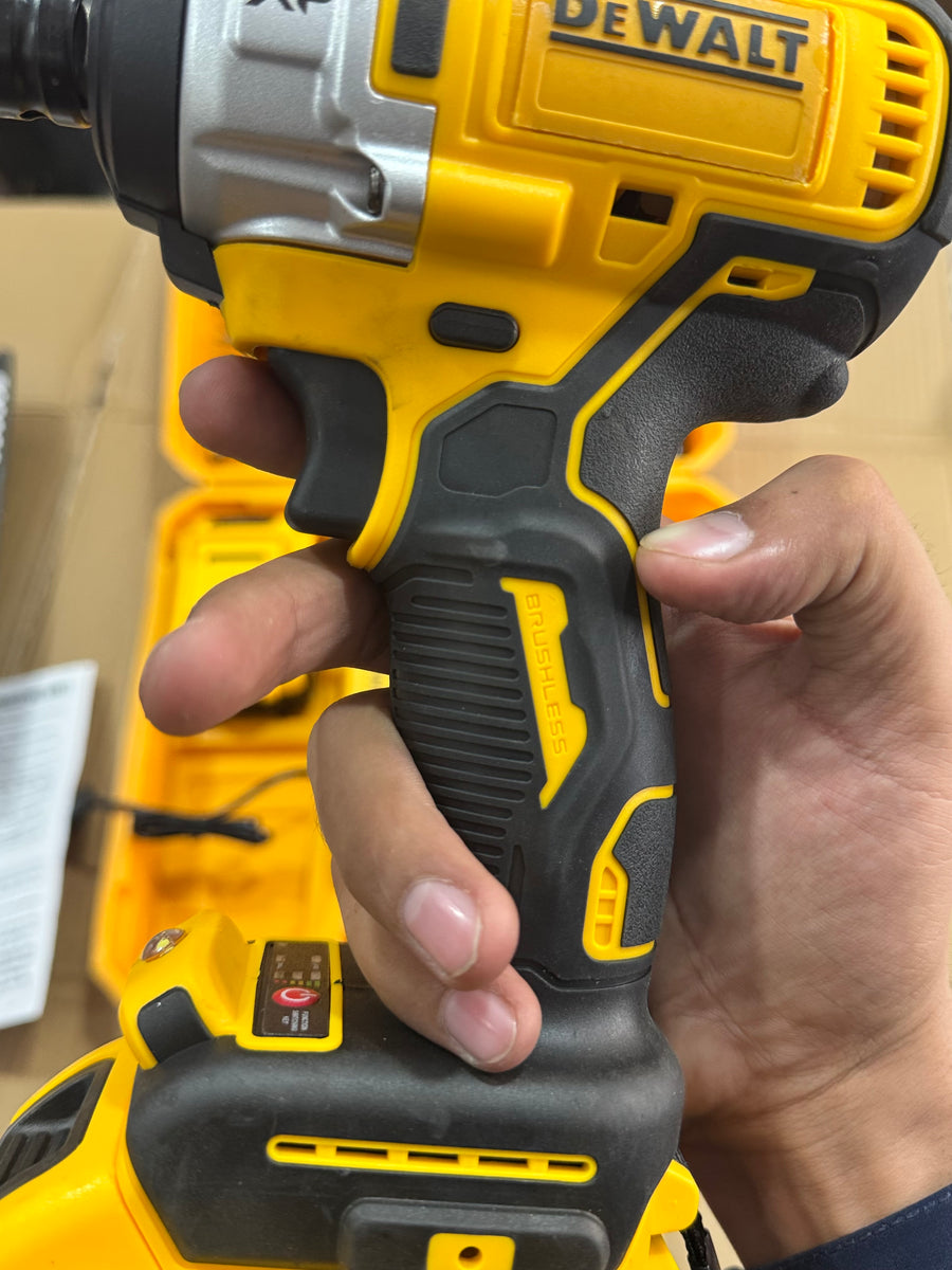 DeWalt Style 328V Brushless Cordless Impact Wrench Set GM Electronic