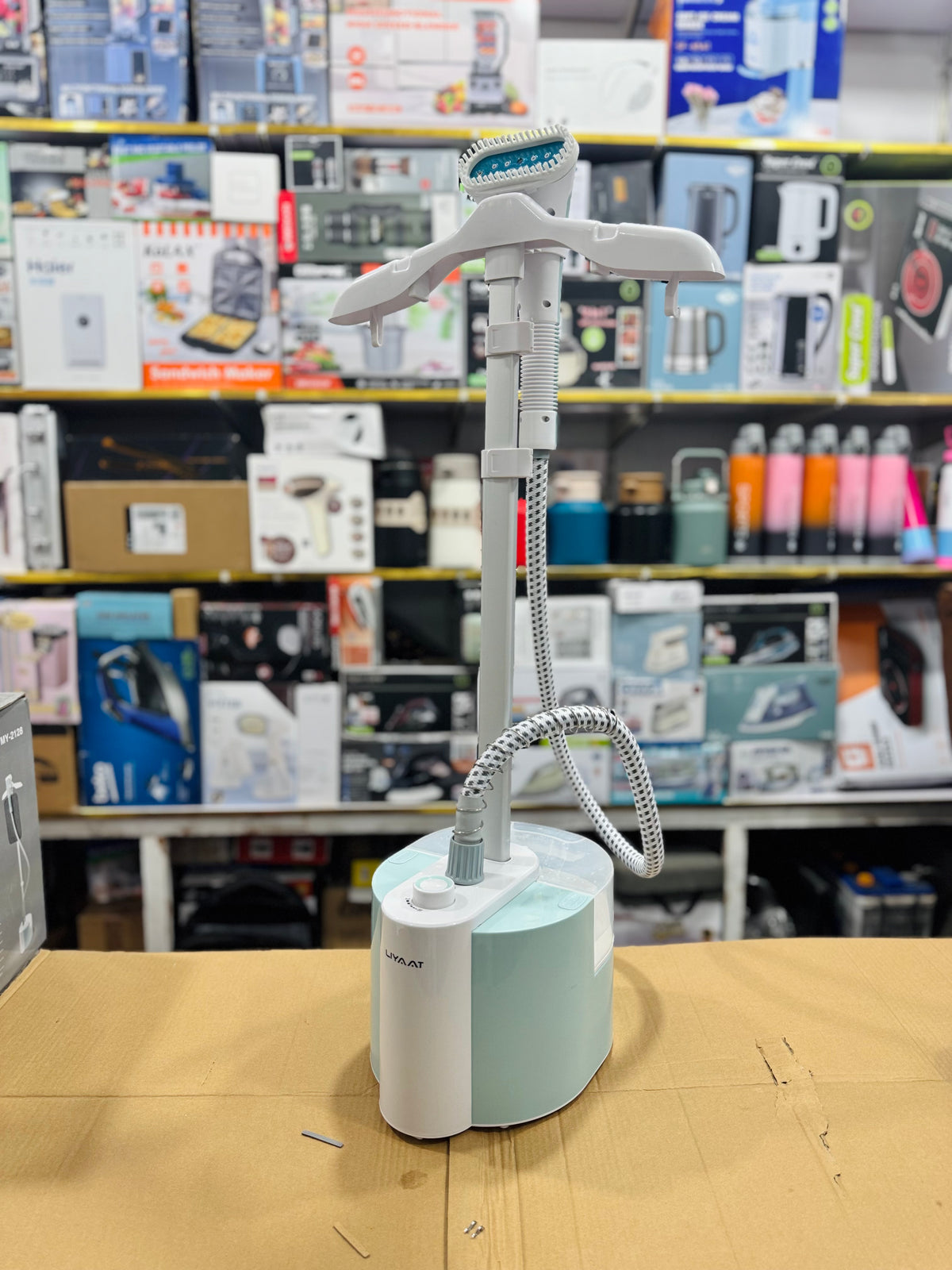 Liyaat Garment Steamer with Stand (MY-2128) GM Electronic