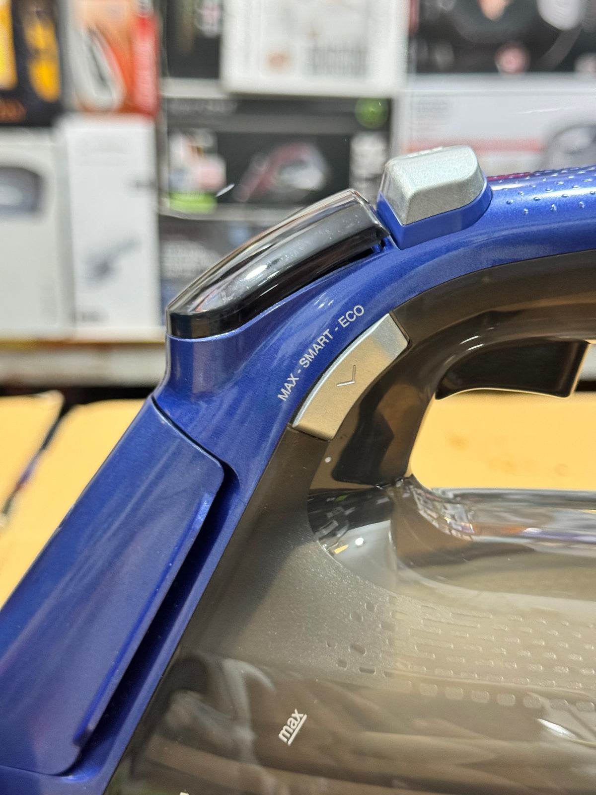 Beko 3000W Steam Iron GM Electronic