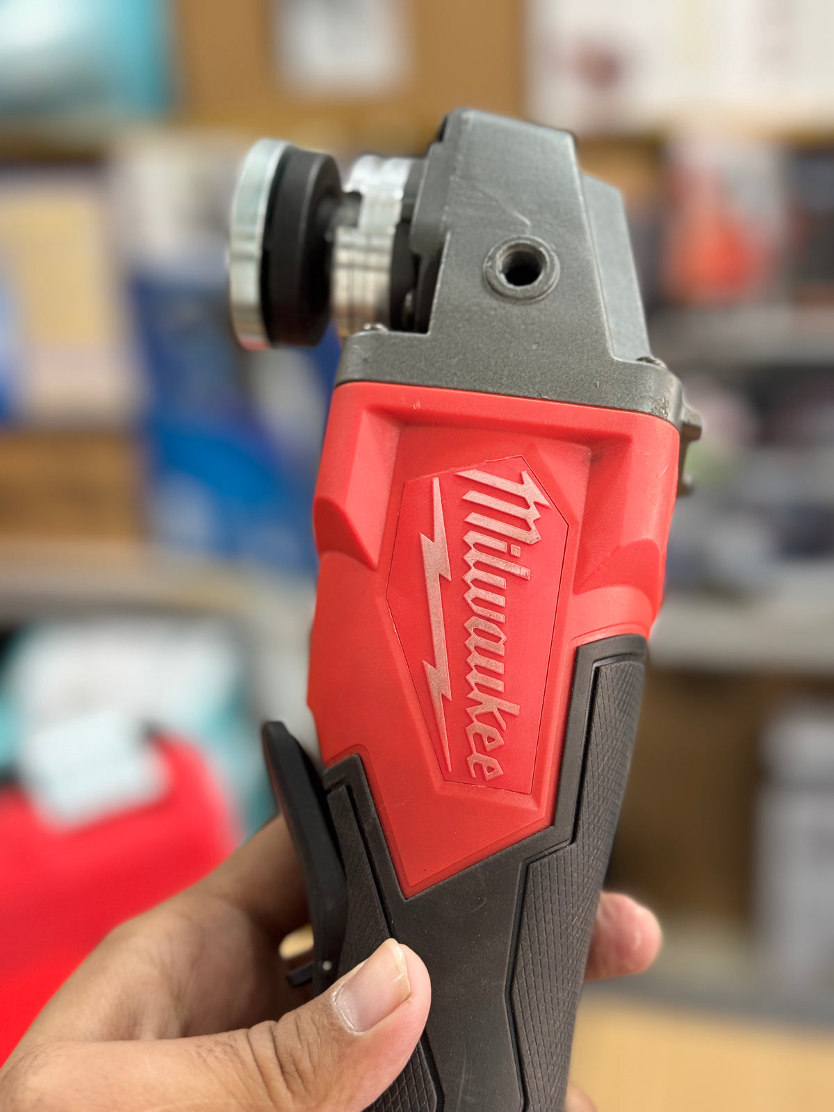 Milwaukee Commercial 5-Inch Cordless Angle Grinder GM Electronic