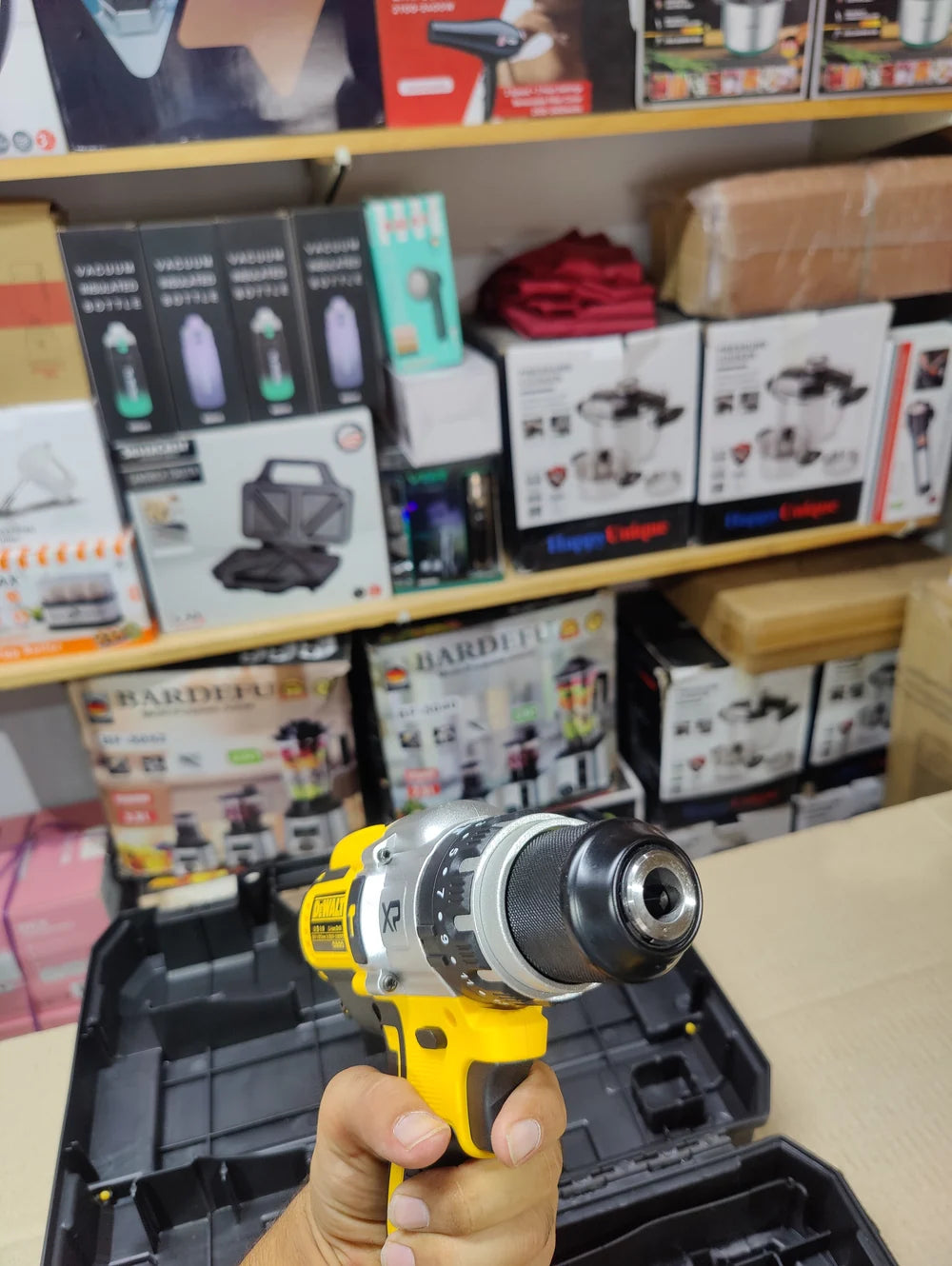DeWalt 88V Max XR Cordless Brushless Drill Kit (13mm Chuck, 2x Battery)