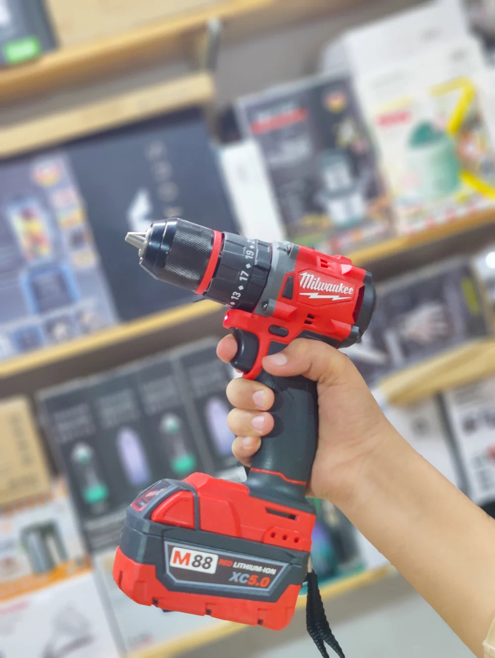 Milwaukee M18 FUEL Style Cordless Impact Drill Kit (13mm Metal Chuck, 2x M88 Batteries)
