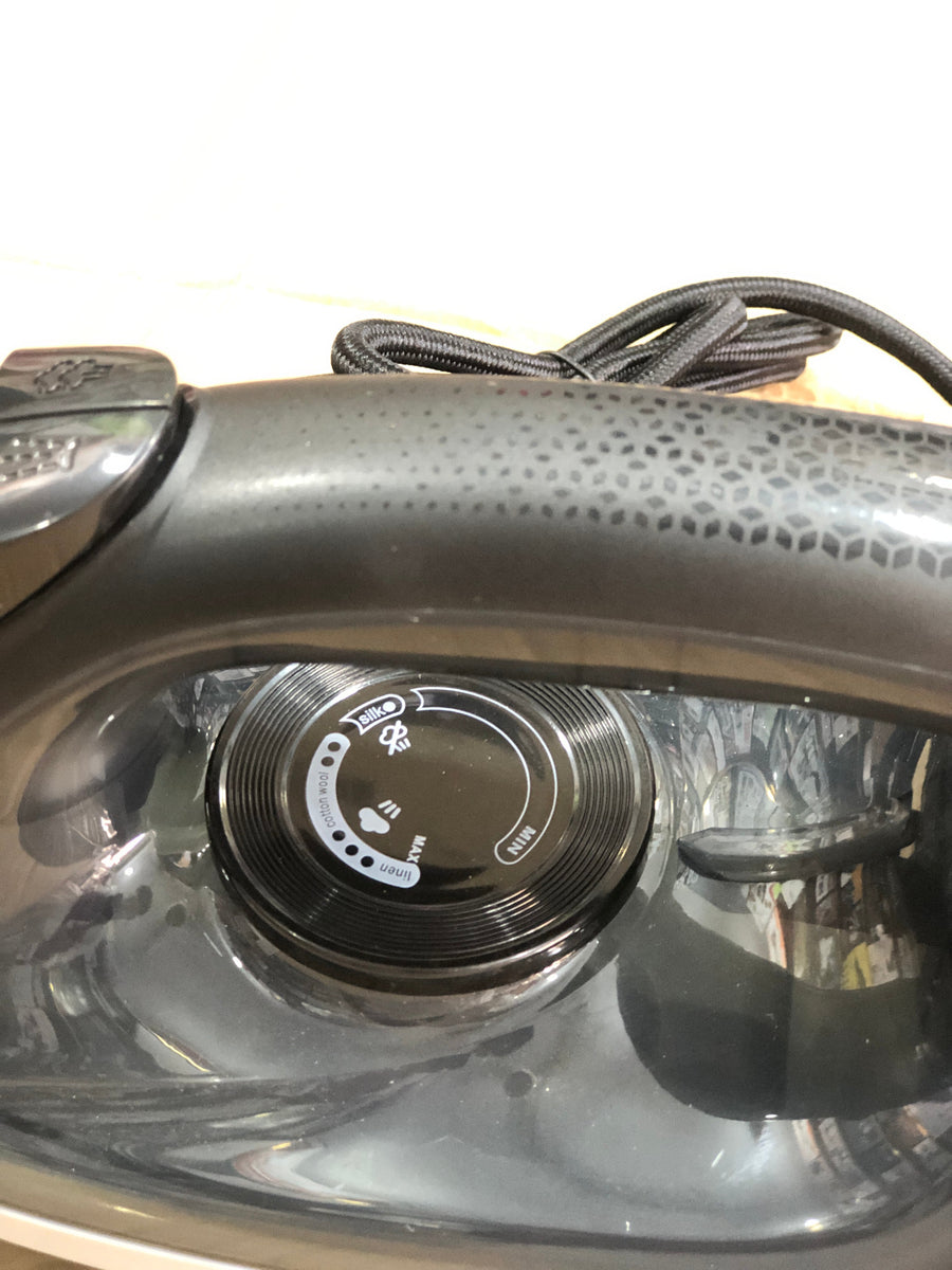 Imported Kolax Steam Iron - GM Electronic