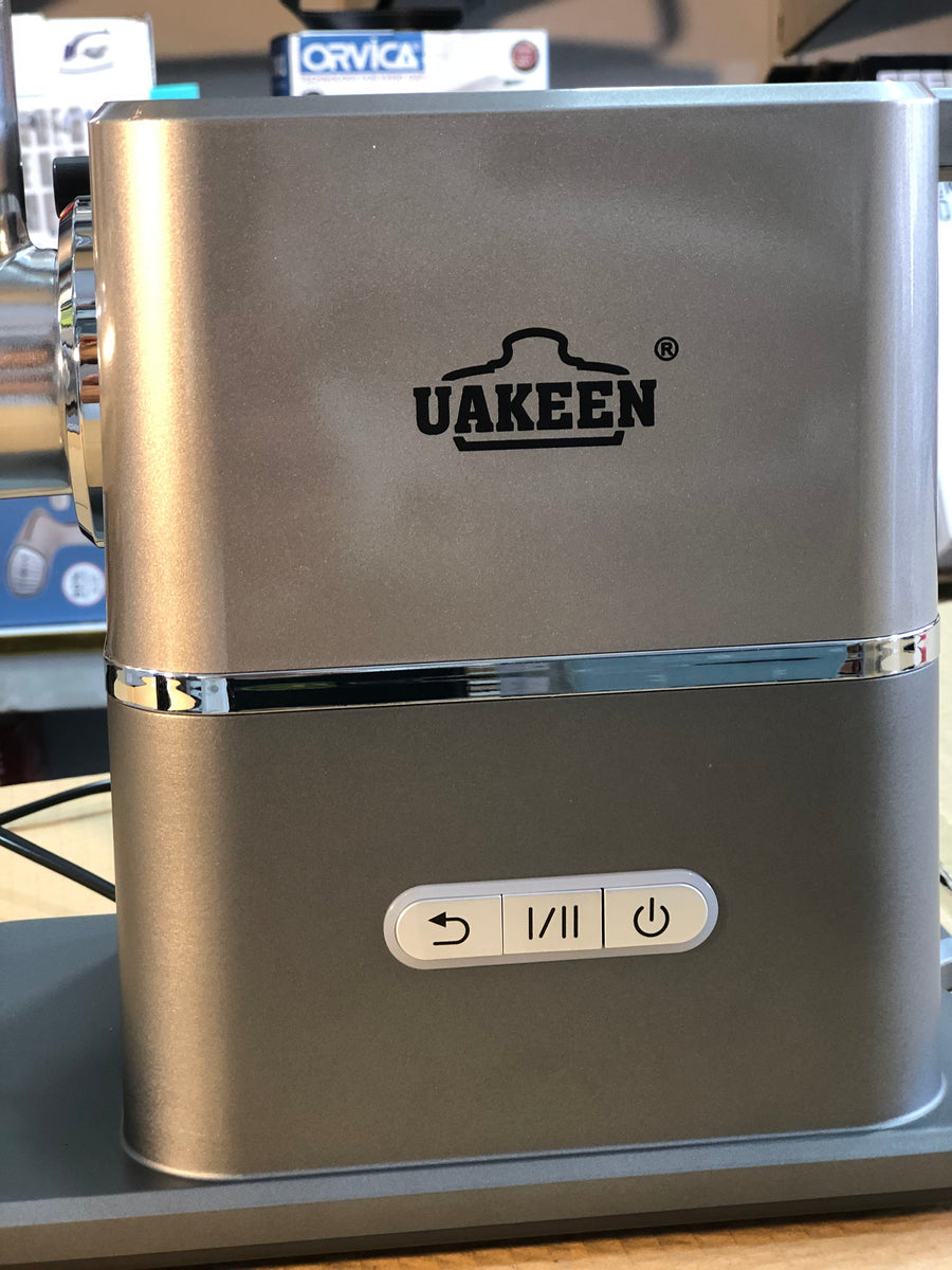 Uakeen Electric Meat Mincer ZL-616 - GM Electronic