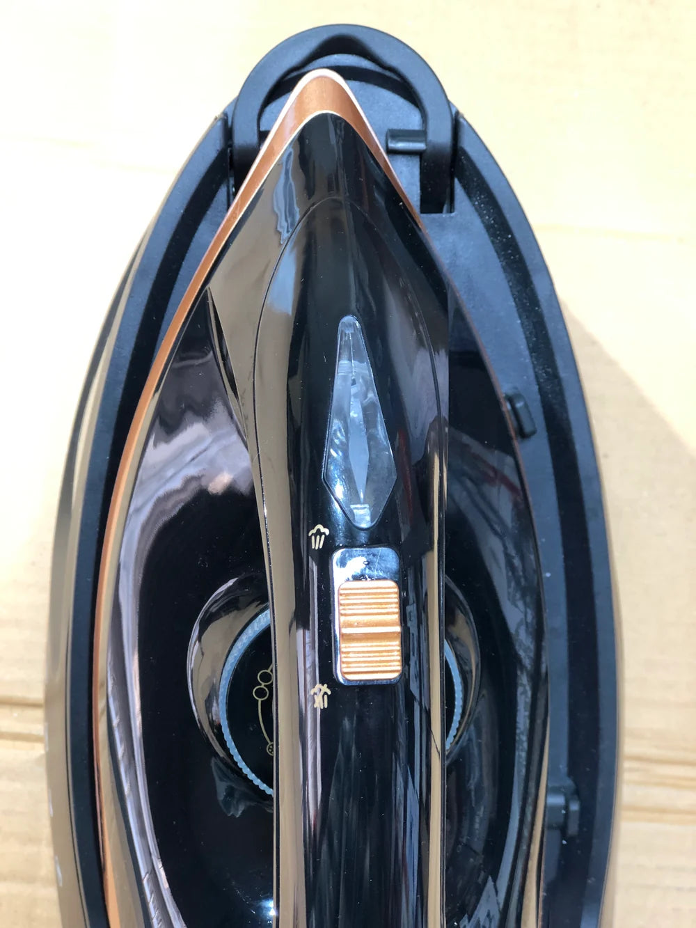 BOMA BM-199L 2400W Pressure Steam Electric Iron